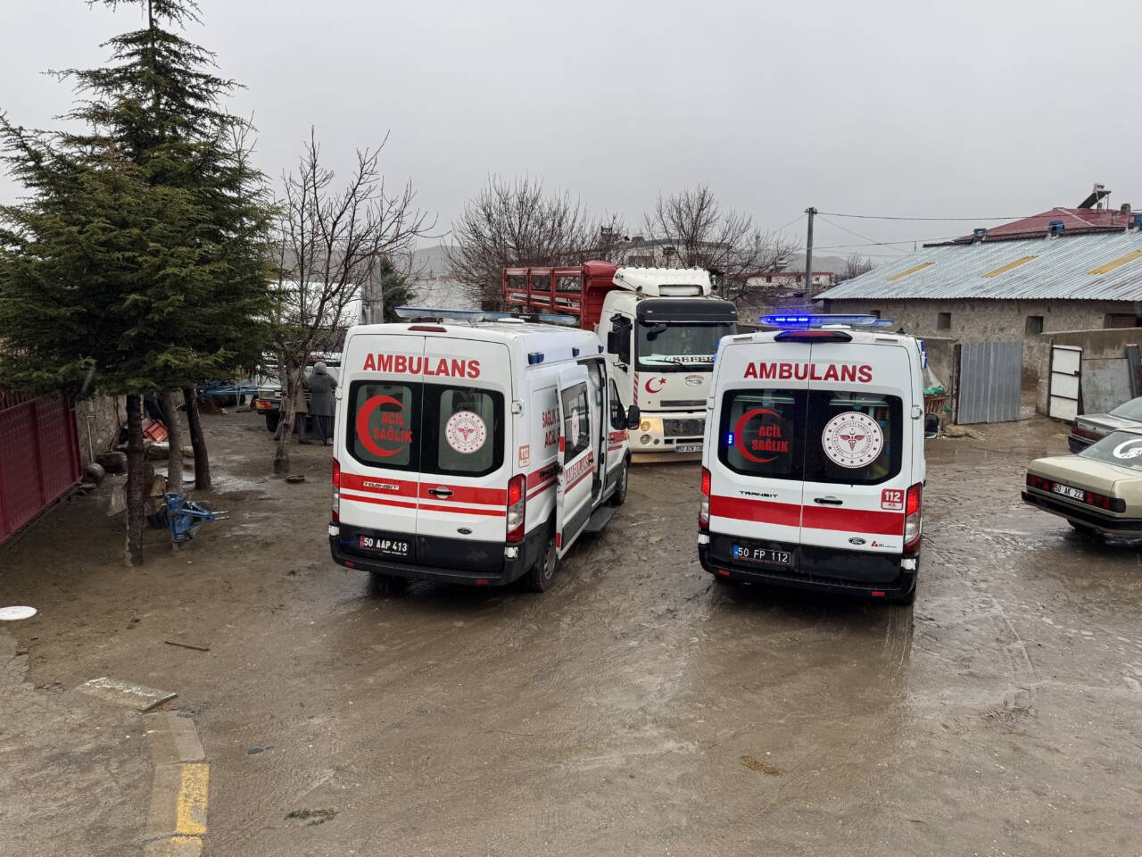 Nevşehir'in Acıgöl ilçesinde sobadan sızan karbonmonoksit gazından zehirlenen anne, baba