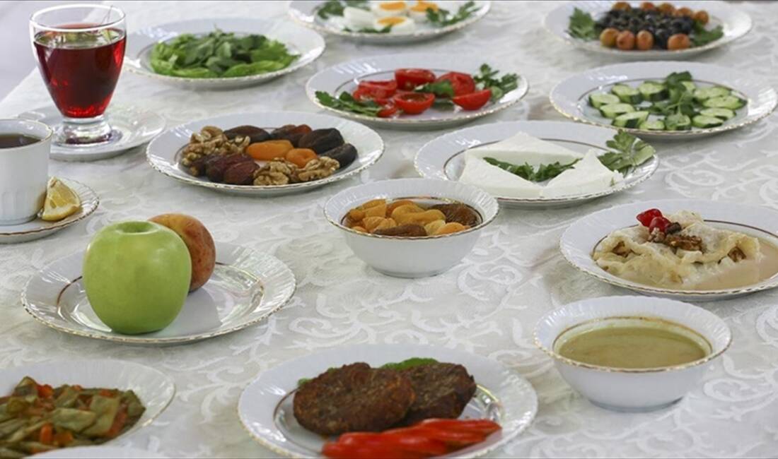 Sağlık Bakanlığı, ramazanda yeterli ve dengeli beslenmenin sürdürülebilmesi amacıyla sağlıklı