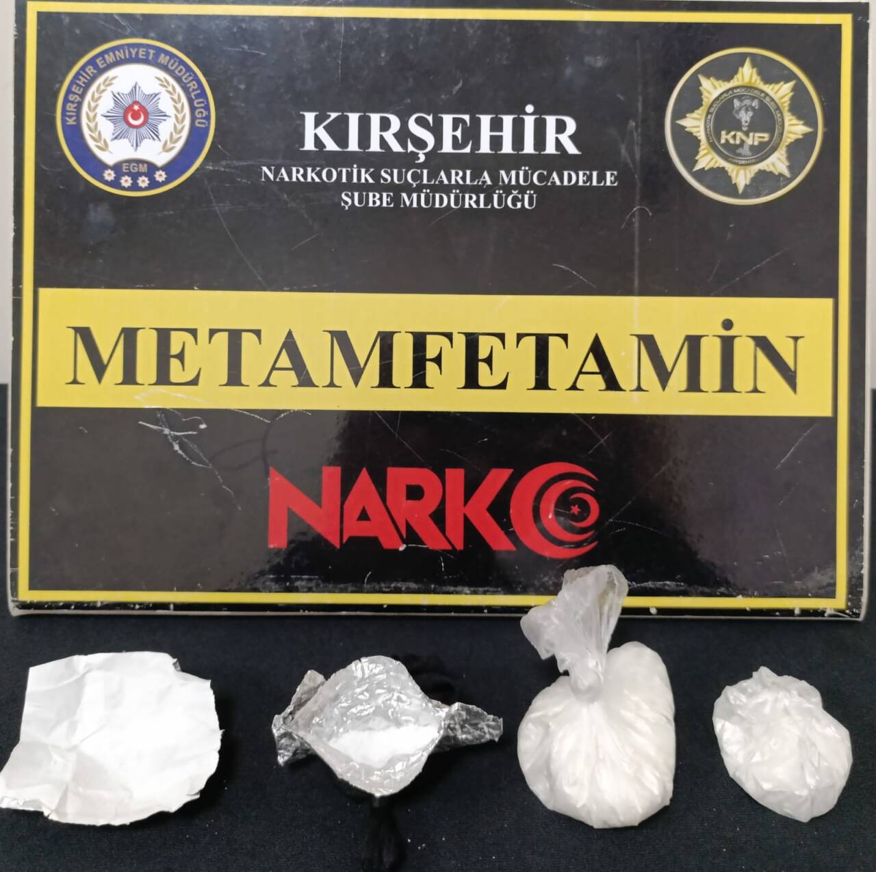 Kırşehir'de düzenlenen uyuşturucu operasyonunda gözaltına alınan 3 şüpheli tutuklandı.