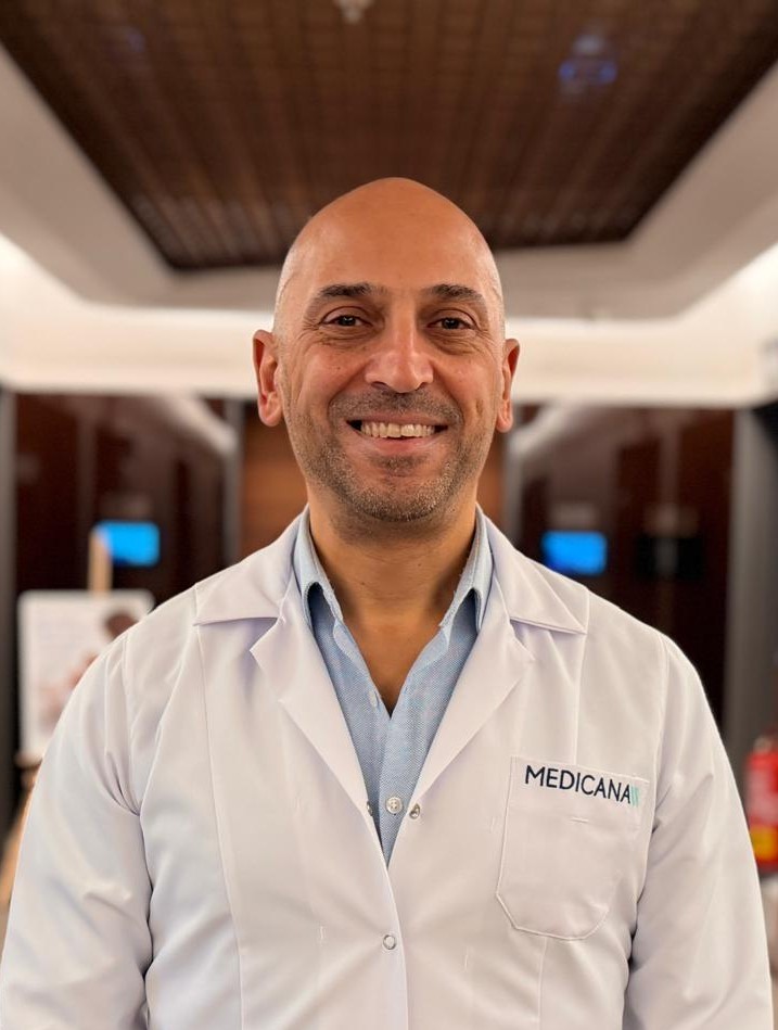 Medicana Ataköy Hastanesi İç Hastalıkları Bölümü Uzmanı Dr. Burak Uzel,