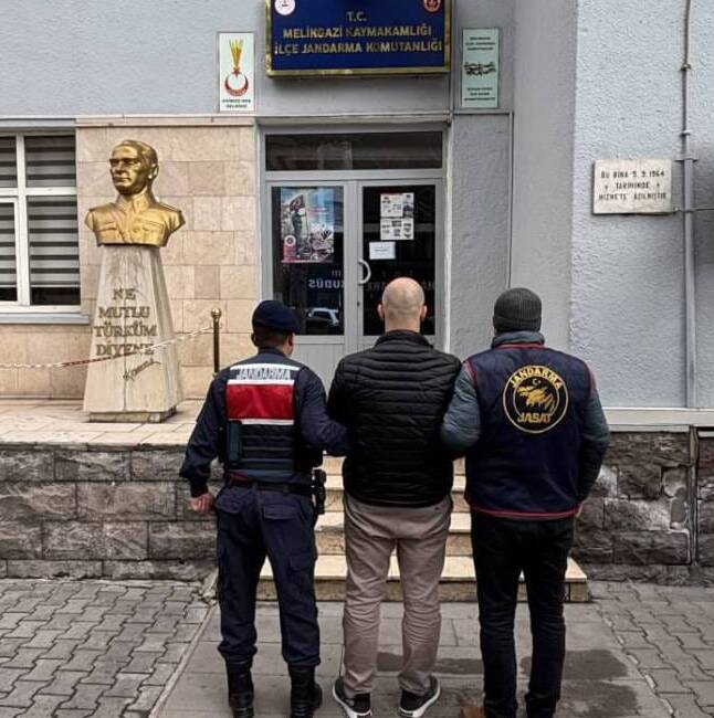 Kayseri'de hakkında 15 yıl 6 ay kesinleşmiş hapis cezası bulunan