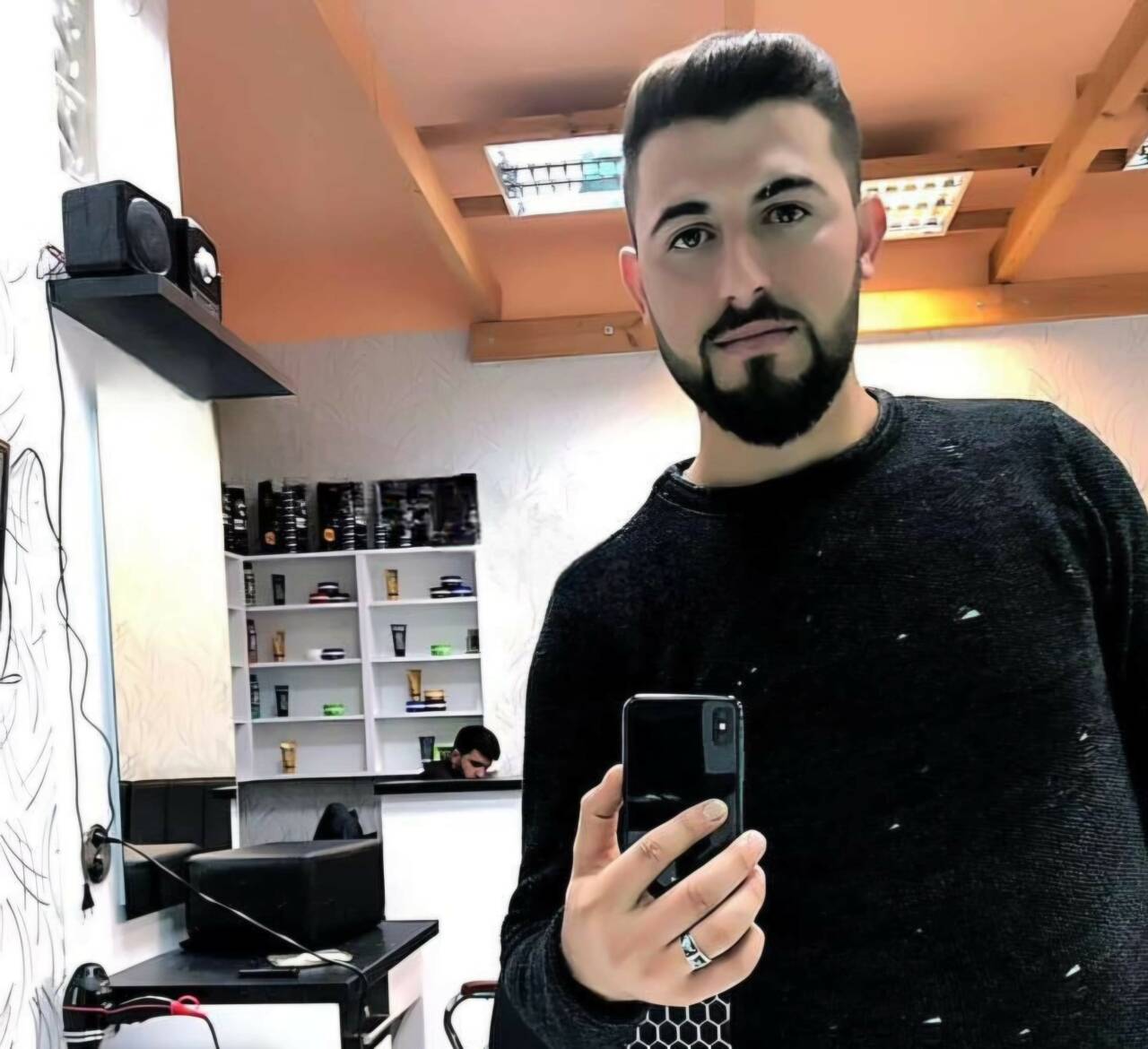 Şanlıurfa'da ava giden şahıs, kaza kurşunuyla hayatını kaybetti.