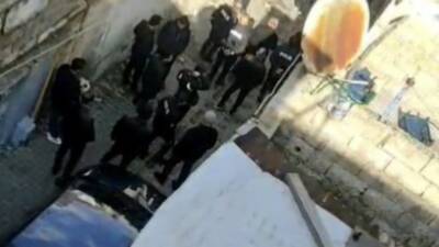 Gaziantep'te gündüz vakti hırsızlık için evine giren üvey kardeşi ve