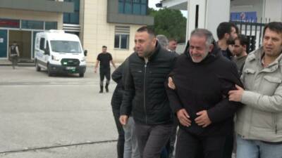 Antalya'da 5 katlı inşaatın çatı katından düşerek ağır yaralanan 22