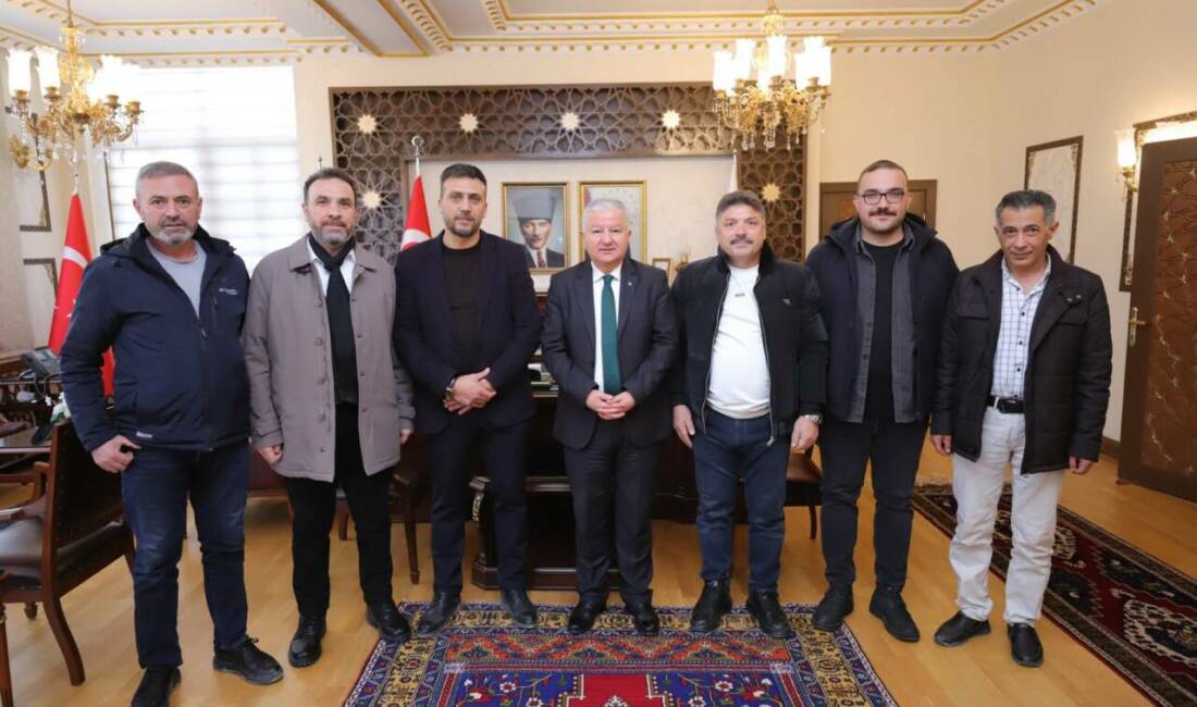 Aksaray OSİAD Başkanı Serdar Öngün ve dernek üyeleri, Aksaray Valisi