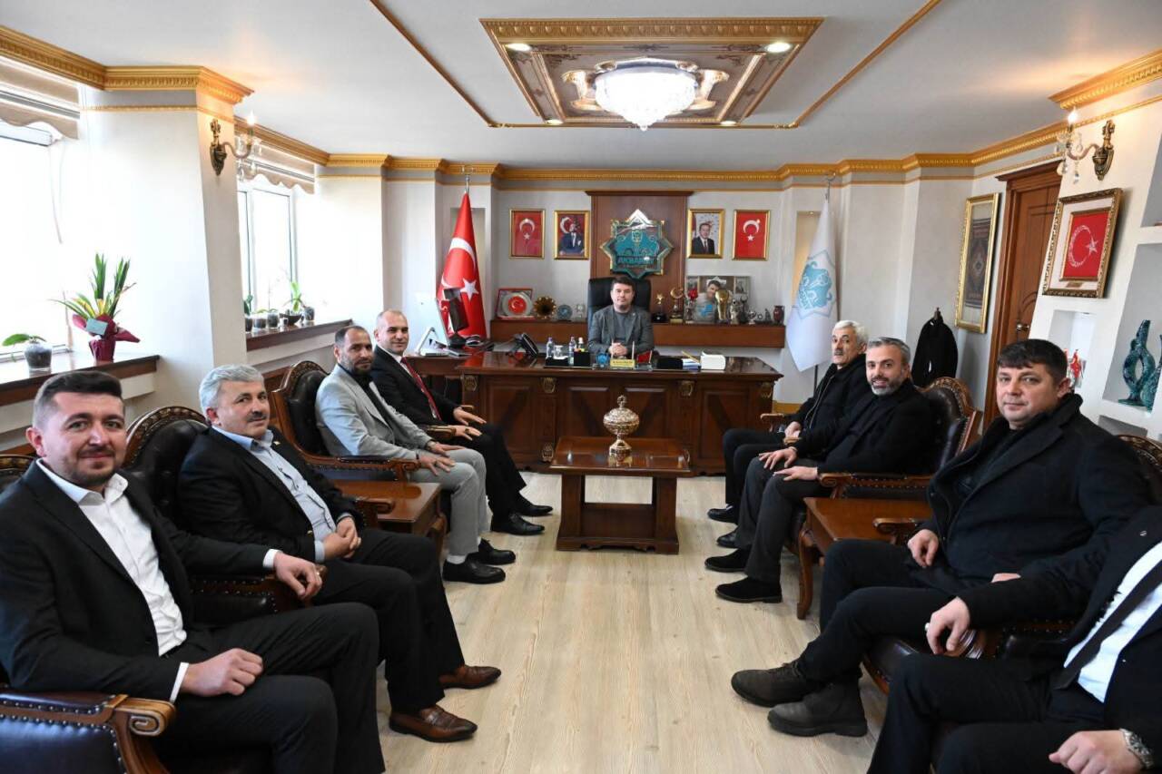 Aksaray Madeni Sanatkârlar ve Tamirciler Esnaf Odası başkanlığına seçilen Murat