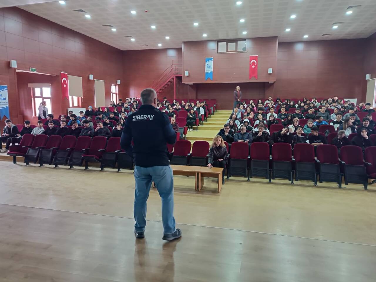 SİBERAY programı kapsamında Aksaray’da öğrenciler, öğretmenler ve vatandaşlara güvenli internet,
