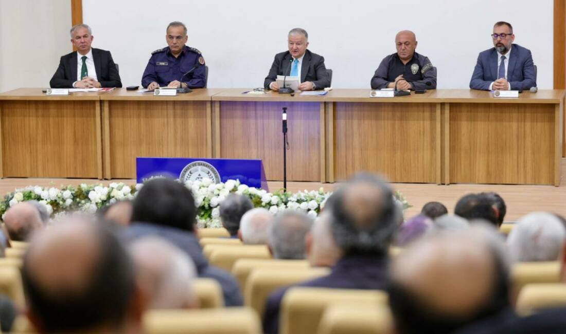 Aksaray Valisi Murat Duru başkanlığında düzenlenen Okul Güvenliği Toplantısı’nda ikinci