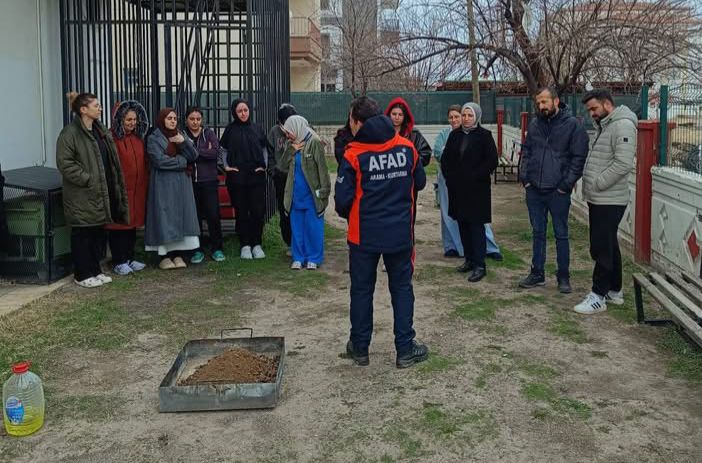 Aksaray AFAD, İlk Denge Özel Eğitim ve Rehabilitasyon Merkezi personeline