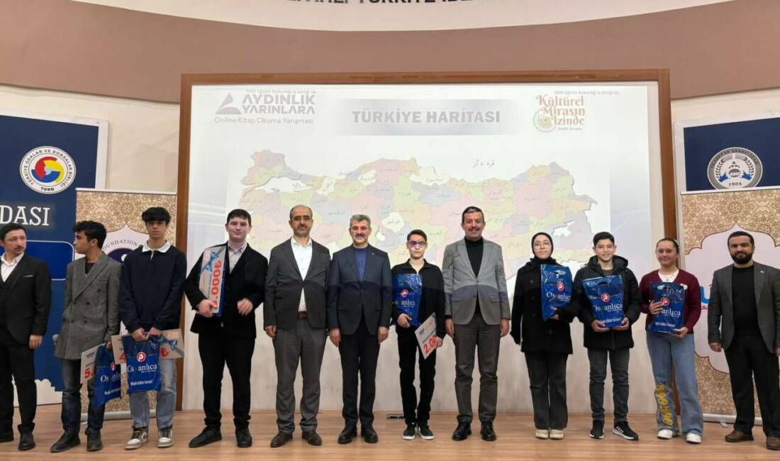 Aydınlık Yarınlara Kitap Okuma Yarışması’nın ödül töreni Aksaray’da yapılırken, dereceye