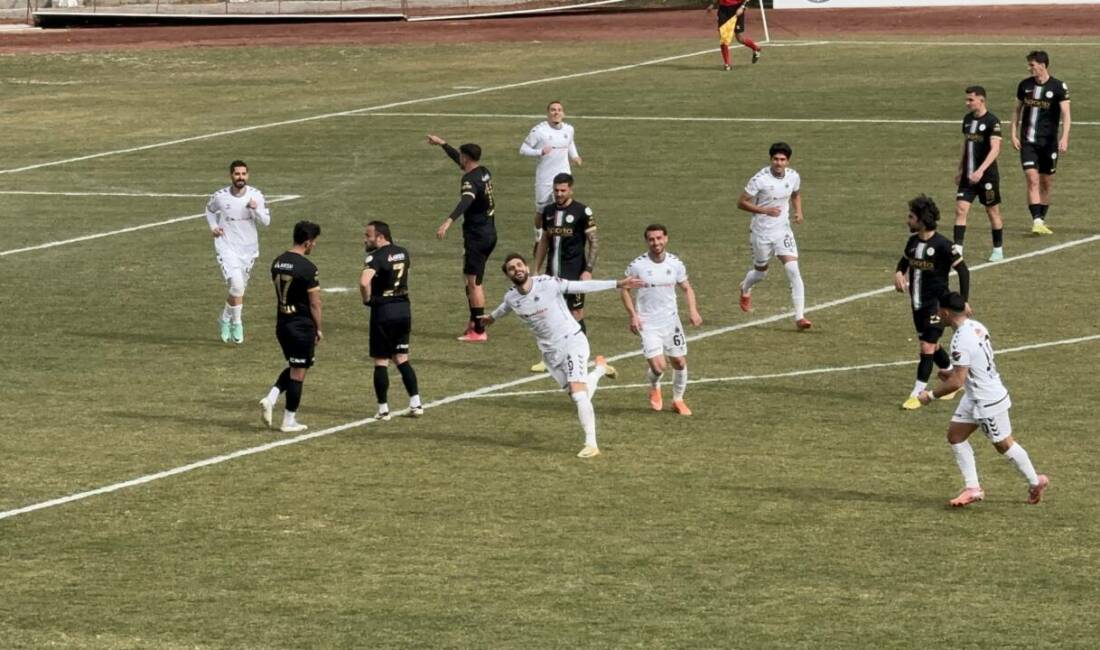 Aksarayspor–Isparta maçında ilk yarı gol düellosu vardı! TFF 2. Lig Kırmızı Grup’ta Aksarayspor ile Isparta Spor arasındaki