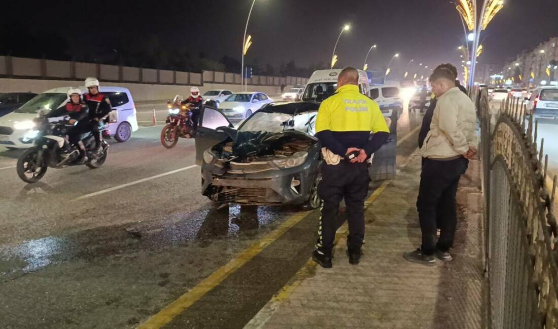 Şanlıurfa'da yolun karşısına geçmeye çalışırken bir otomobilin çarptığı yaya hayatını