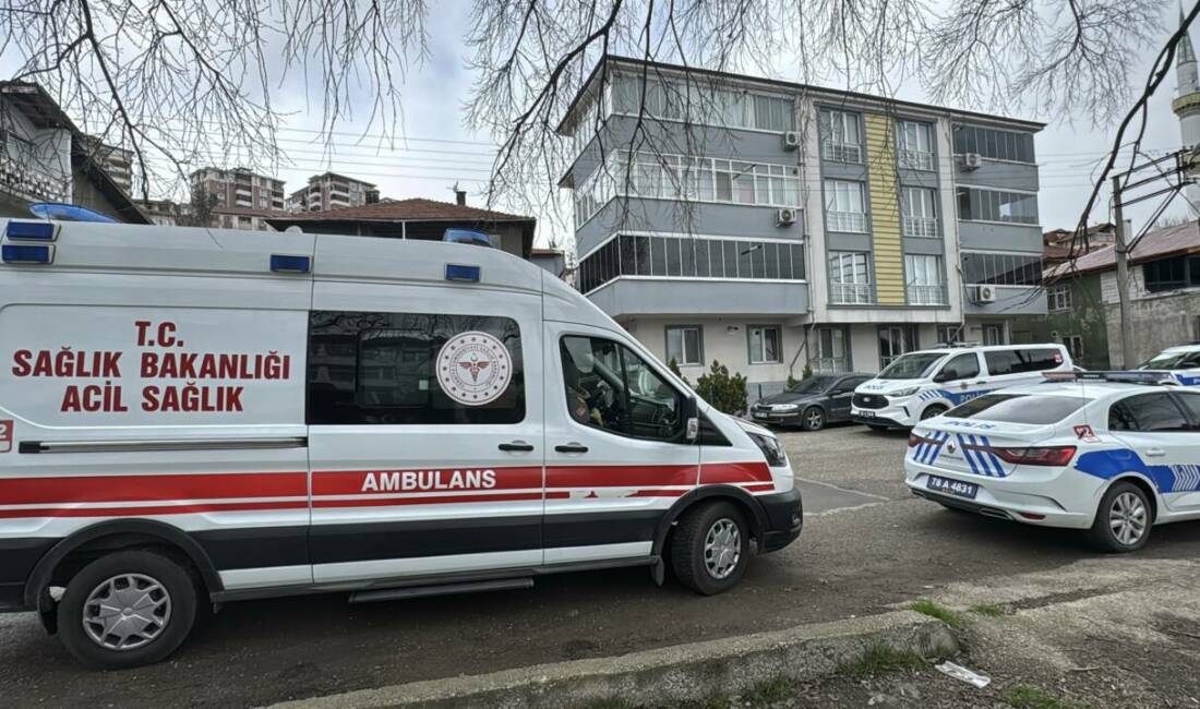 Karabük’te 82 yaşındaki kadın, yalnız yaşadığı evinde ölü bulundu.