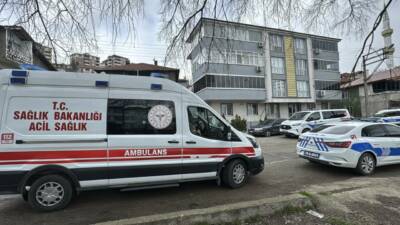 Karabük’te 82 yaşındaki kadın, yalnız yaşadığı evinde ölü bulundu.