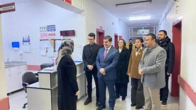 Kaymakam Ahmet Karatepe, Ortaköy Devlet Hastanesi’ni ziyaret ederek tedavi gören
