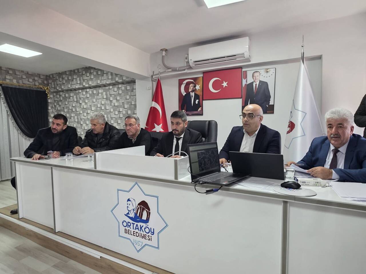 Ortaköy Belediyesi tarafından Çankaya Mahallesi’nde gerçekleştirilen arsa ihalesi, mevzuat hükümleri