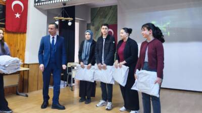 Aksaray’ın Güzelyurt ilçesinde düzenlenen “Korkma! Gençliğin Ruhu Burada” temalı liseler