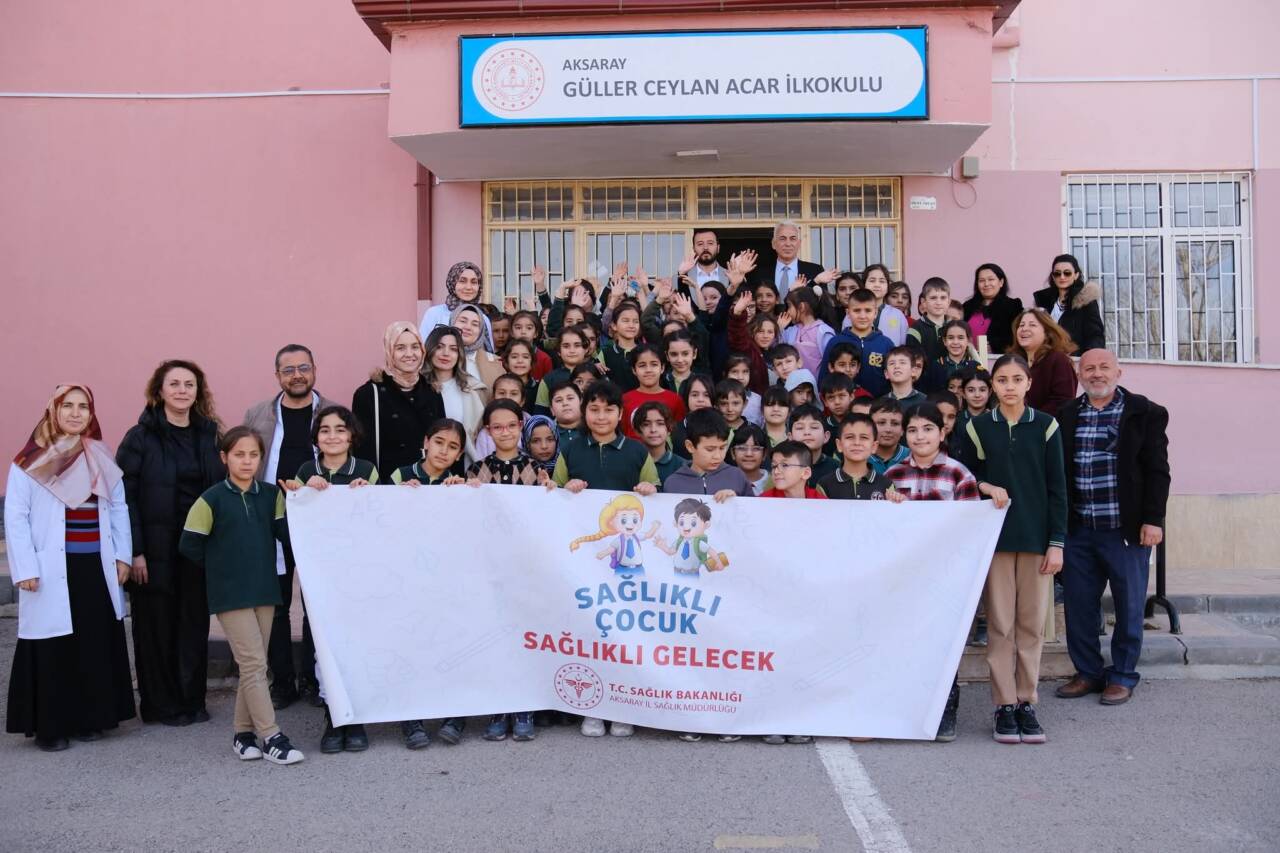 Aksaray İl Sağlık Müdürlüğü tarafından Güller Ceylan Acar İlkokulunda düzenlenen