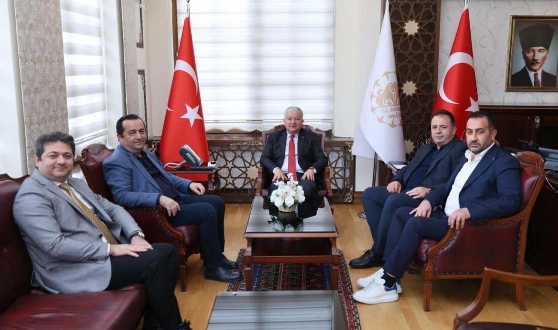 Ankara Emlakçılar Odası Başkanı Hakan Akça ve beraberindeki heyet, Aksaray