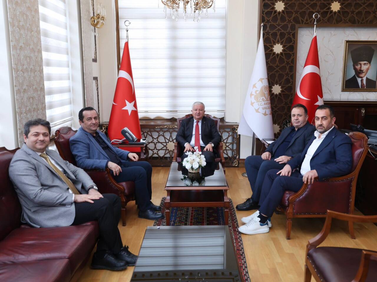 Ankara Emlakçılar Odası Başkanı Hakan Akça ve beraberindeki heyet, Aksaray