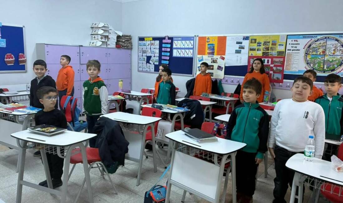 6 Şubat depremlerinin yıl dönümünde Ak İrfan Koleji öğrencileri, kaybettikleri