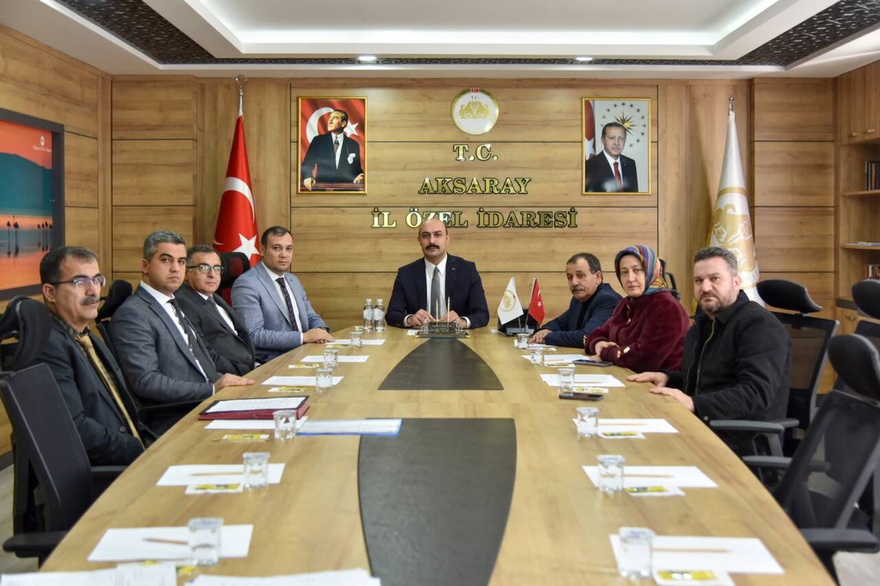 Aksaray İl Özel İdaresi bünyesinde gerçekleştirilen İl Encümen Toplantısı, Vali