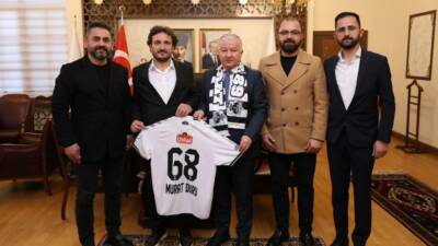 Kuzeyboru 68 Aksarayspor Başkanı Cem Çorakçı ve yönetim kurulu üyeleri,