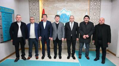 Aksaray Belediye Başkanı Evren Dinçer, Ortaköy ilçesinde faaliyet gösteren sivil