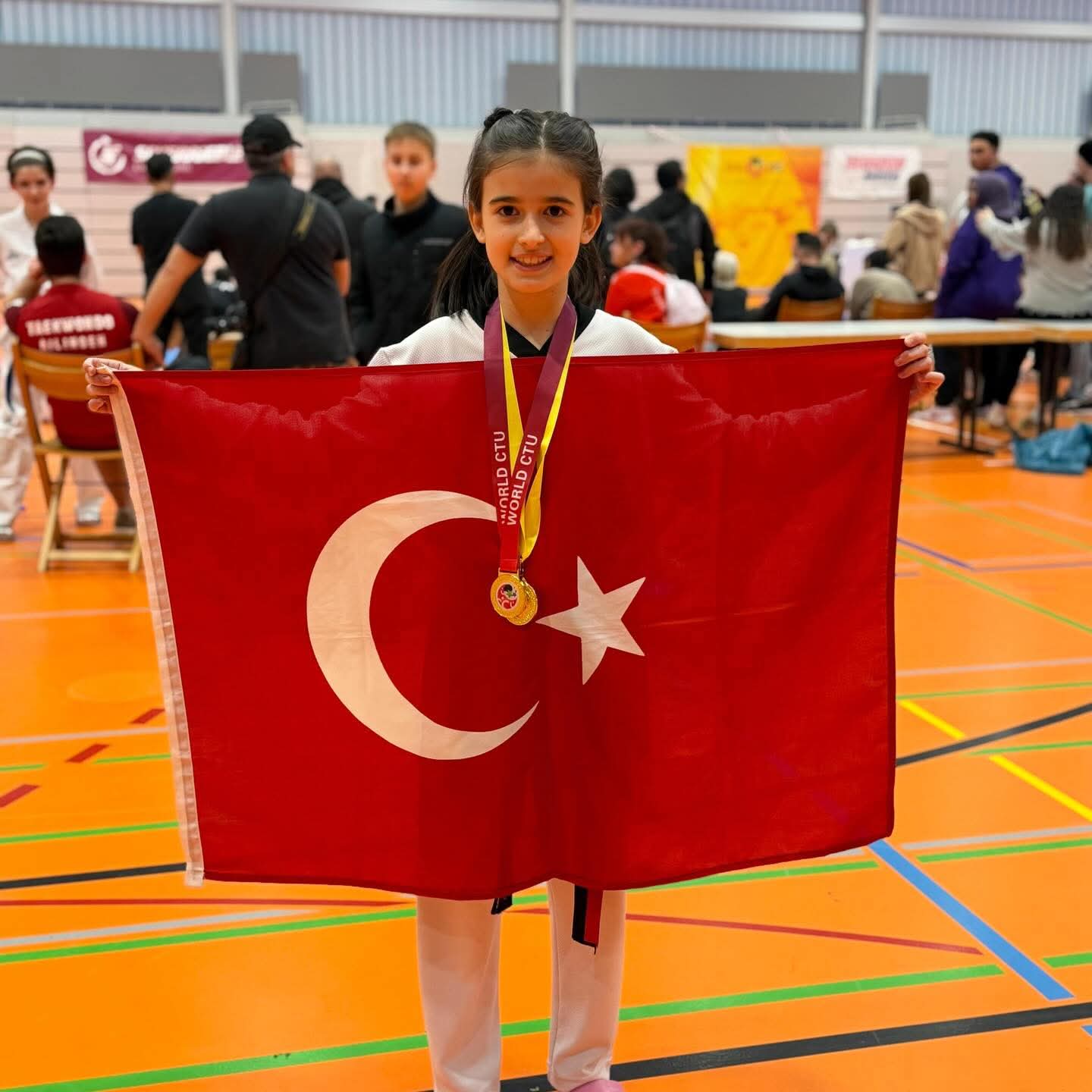 Almanya’nın Stuttgart/Esslingen kentinde düzenlenen 29th International Children’s Championships turnuvasında Aksaraylı