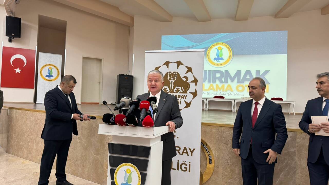 Aksaray Valisi Murat Duru, Ulu Irmak Uygulama Oteli’nde basın mensuplarıyla