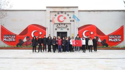 Aksaray’da eğitim gören öğrenciler, Şehitler Müzesini ziyaret etti.