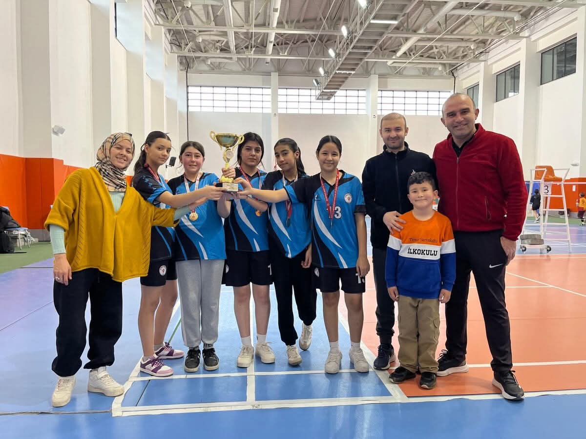 Okul Sporları kapsamında düzenlenen Yıldızlar Badminton İl Birinciliği müsabakaları tamamlandı.