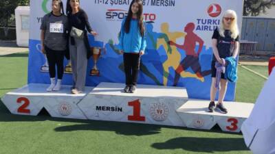 Aksaray Görme Engelliler Spor Kulübü sporcuları, Mersin’de düzenlenen Türkiye Görme