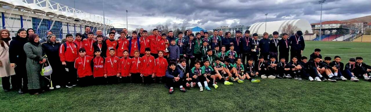 2025–2026 amatör futbol sezonunda U-14 Ligi’nde heyecan sona erdi. Aksaray’da
