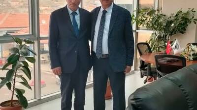 İl Milli Eğitim Müdürü Metin Alpaslan, Taşpınar Beldesi’nde belediye ziyareti
