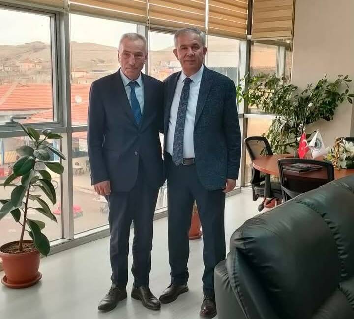 İl Milli Eğitim Müdürü Metin Alpaslan, Taşpınar Beldesi’nde belediye ziyareti