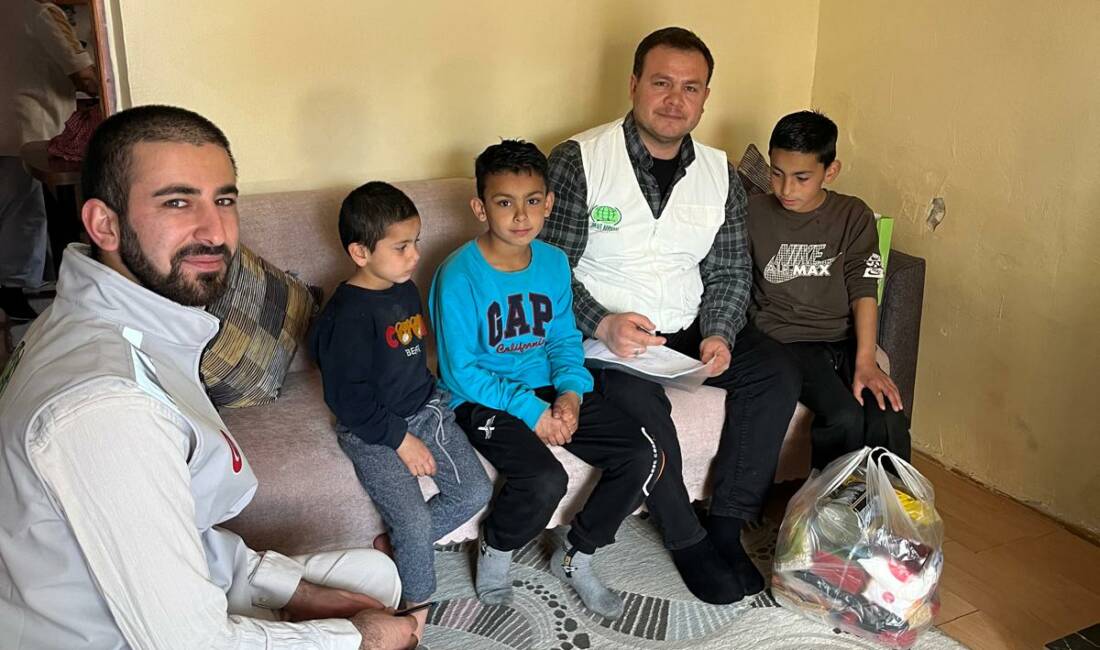 Umut Kervanı Vakfı, Aksaray'da yardım çalışmalarını gerçekleştirmeye devam ediyor.