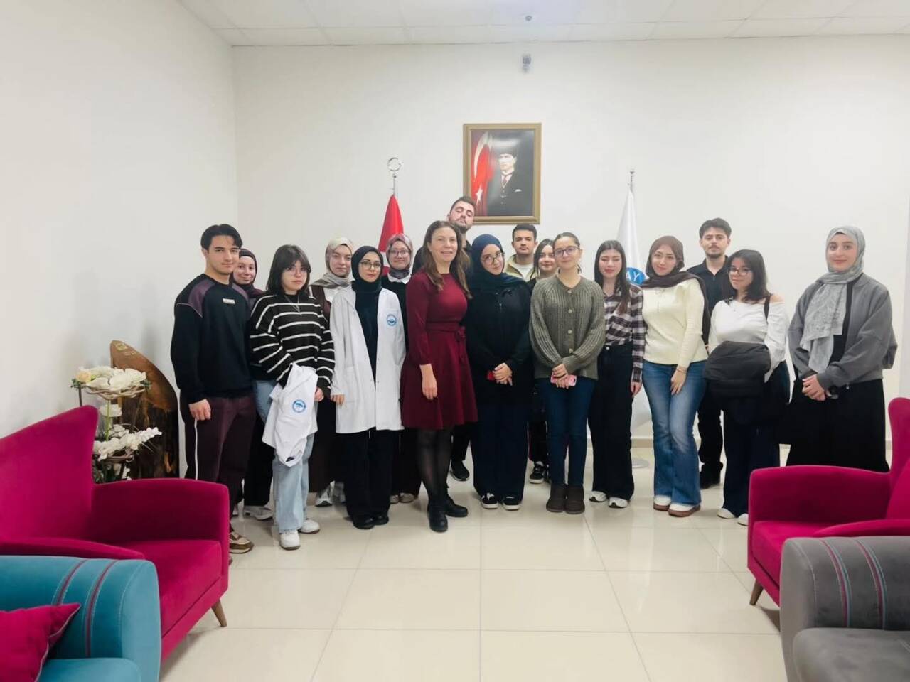 Aksaray Üniversitesi Tıp Fakültesi’nde akademik danışmanlık faaliyetleri devam ediyor. Öğrenciler,