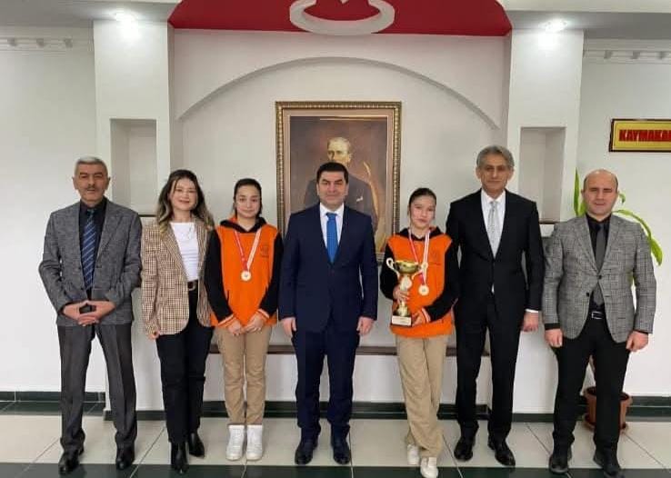 Aksaray’da düzenlenen Yıldız Kızlar Masa Tenisi Yarışması’nda il birinciliği elde
