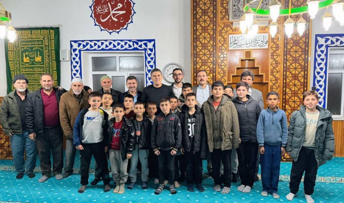Sultanhanı Kaymakamı Bilal Göksun, Yeşiltömek Köyü’nde düzenlenen iftar programına katıldı.