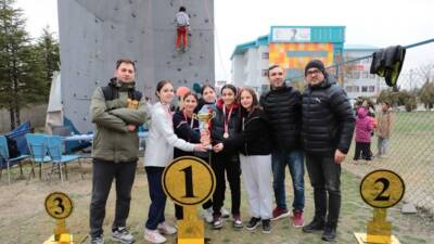 Sportif tırmanış müsabakaları, Aksaray’da genç sporcuların hız ve dayanıklılık mücadelesine