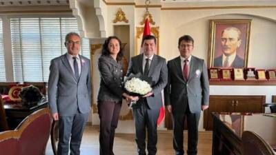 Vergi Haftası dolayısıyla Vergi Dairesi Müdürü Erdal Er ve beraberindeki