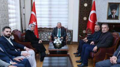 Aksaray Valisi Murat Duru, İHH Aksaray Şube Başkanı Eyüp Dağdaş,