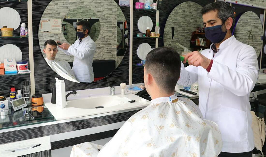 Aksaray’da faaliyet gösteren erkek berberlerine yönelik yeni fiyat tarifesi yürürlüğe
