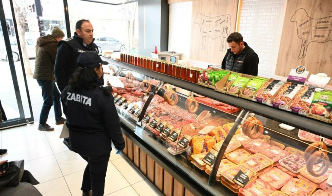 Aksaray Belediyesi zabıta ekipleri, Ramazan ayının devam ettiği bugünlerde kent