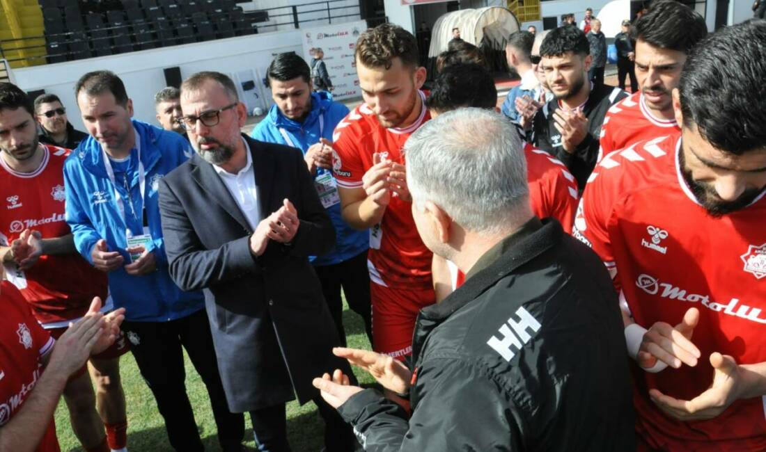 Aksaray Valisi Murat Duru, göreve başladıktan sonra ilk kez Aksarayspor