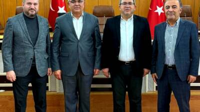 Güzelyurt Belediye Başkanı Ünal Demircioğlu, ilçe protokolüyle birlikte İl Genel