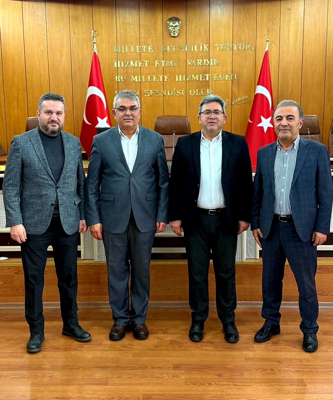 Güzelyurt Belediye Başkanı Ünal Demircioğlu, ilçe protokolüyle birlikte İl Genel