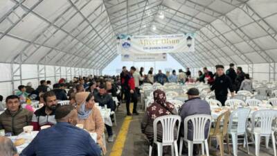 Park Site ve Nora City AVM otoparklarında kurulan iftar çadırları,