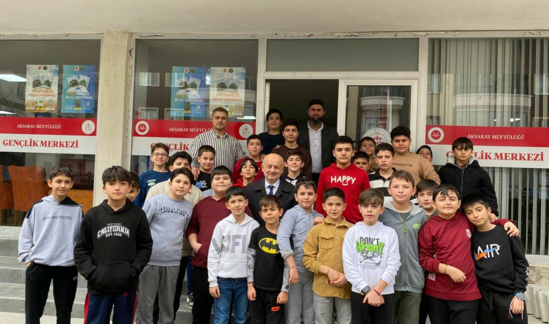Aksaray’da yarıyıl tatilinde düzenlenen gençlik kampı sona erdi; kapanışta öğrencilerle